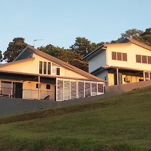 https://hidden-gem-holiday-let.queenslandhotels.net